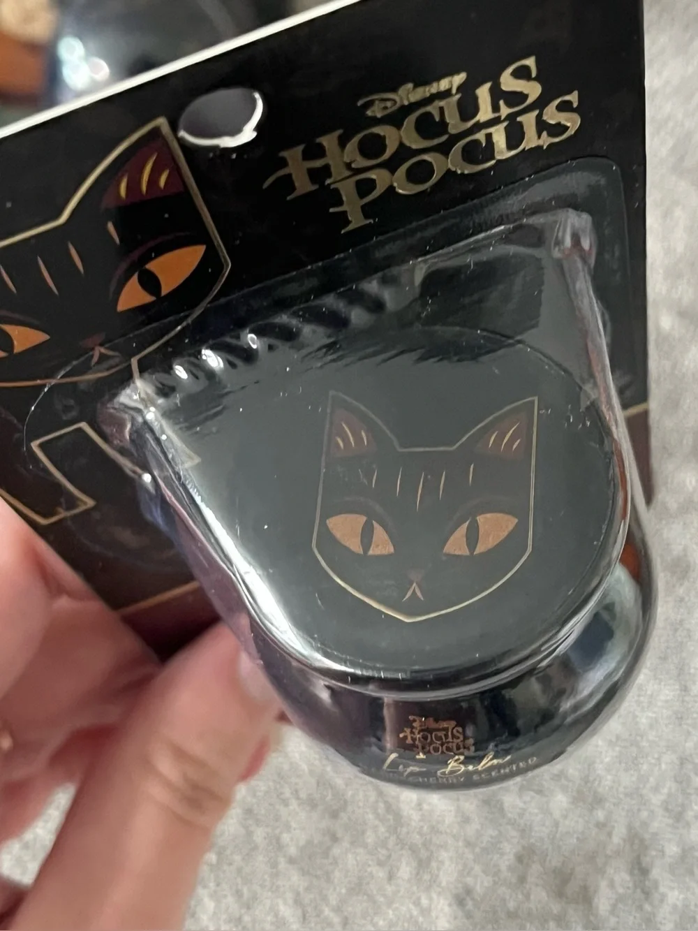 Disney Hocus Pocus 4 Scented Cauldron Shape Lip Balms Witches Binx Halloween